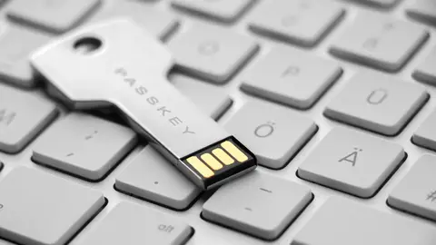 Hardware-passkey op een toetsenbord